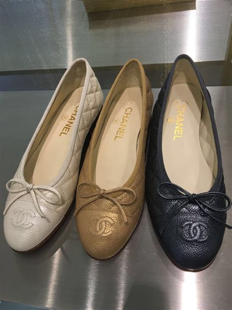 chanel spotted flats|Ballerinas .